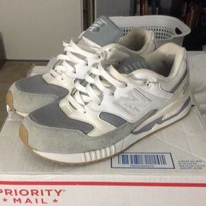 Woman’s new balance 530 encaps